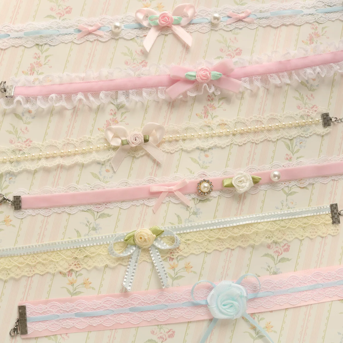 Creamy Bubbles - Sweet Lolita Choker Vintage Lace Rose Handmade Necklace - Image 33