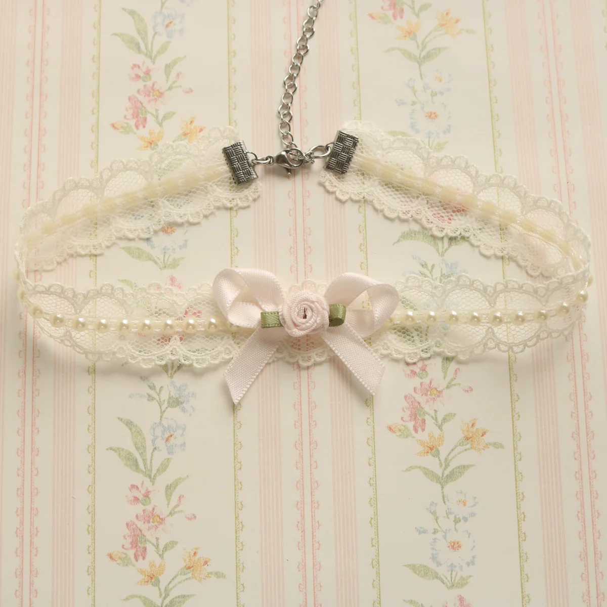 Creamy Bubbles - Sweet Lolita Choker Vintage Lace Rose Handmade Necklace - Image 9