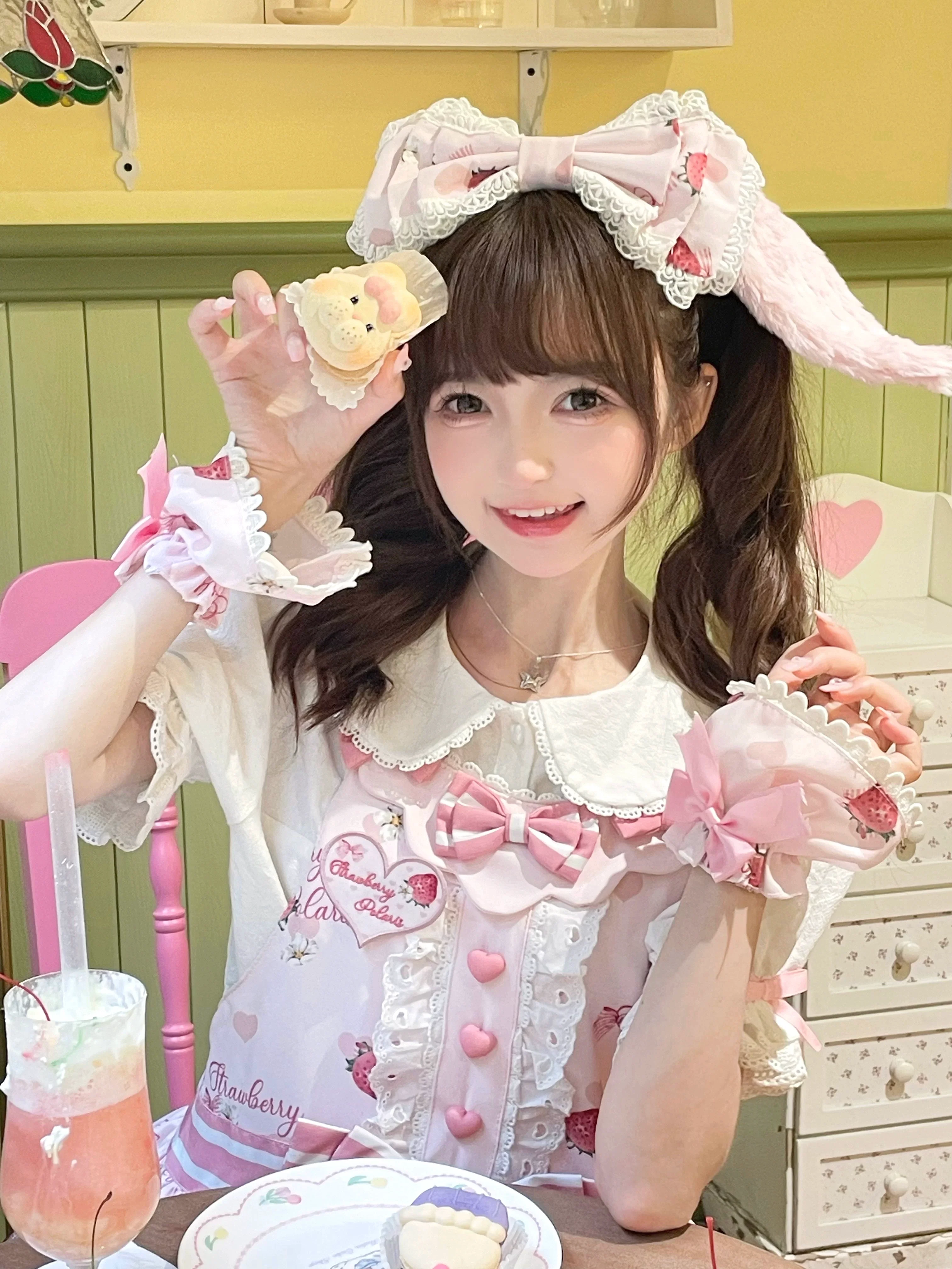 Rabbit Berry Gift Box - Sweet Lolita Cotton Shirt, Peter Pan Collar - Image 19