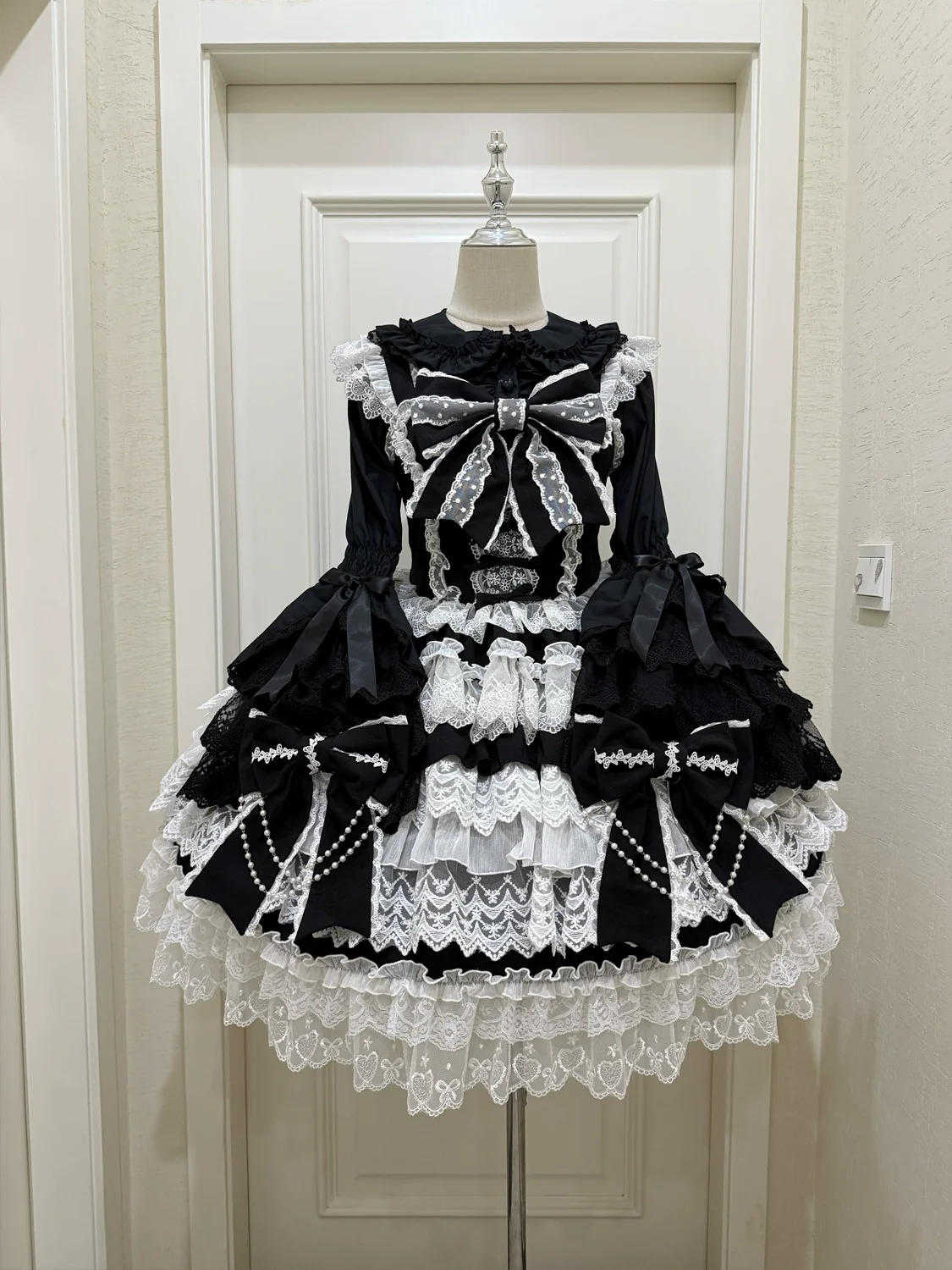 Hanguliang - Cross Heart Knot - Sweet Lolita JSK Suit Tiered Ruffles Dress with Lace Blouse - Image 15