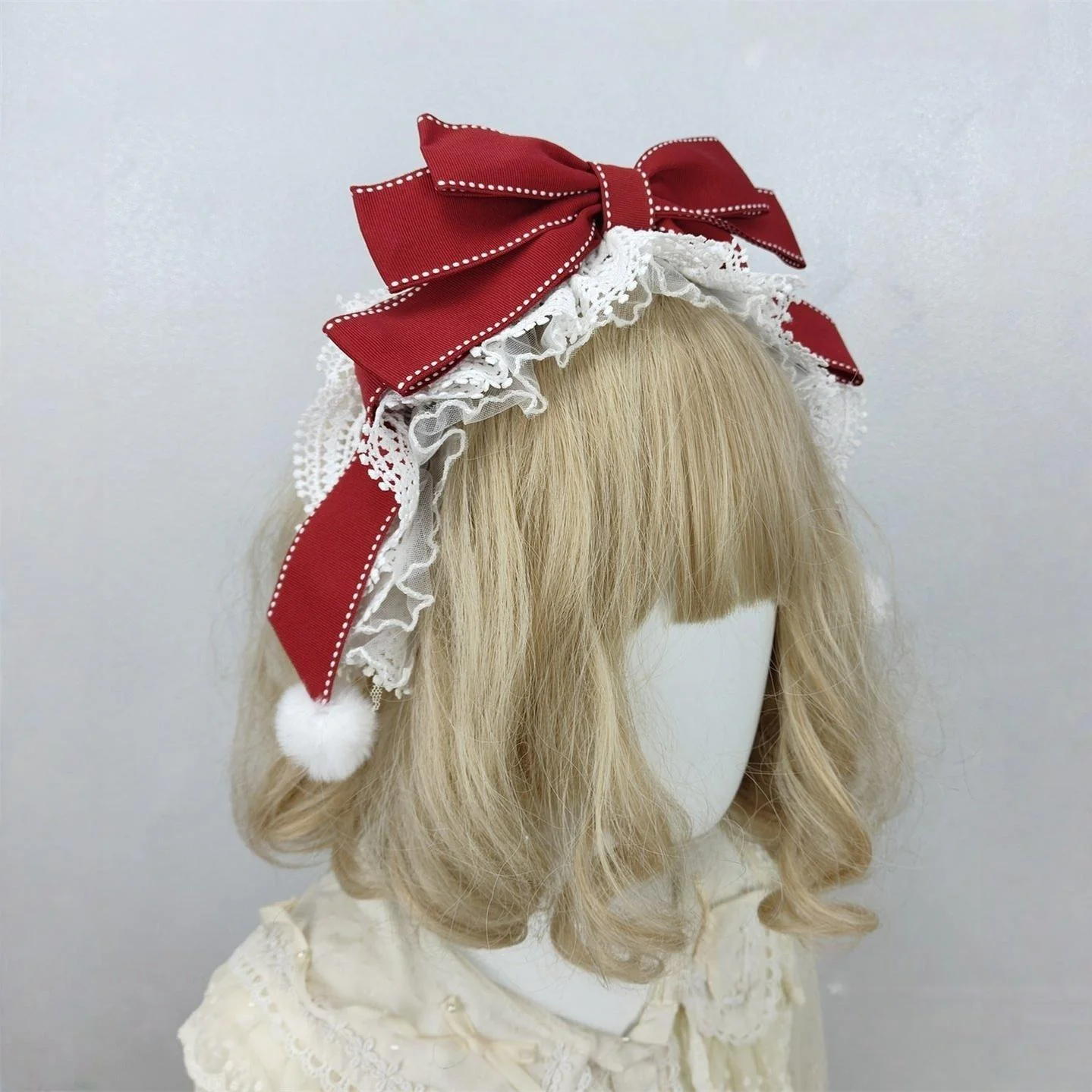 Sweet Lolita Lace Bowknot KC, Pom-pom Accent - Image 3