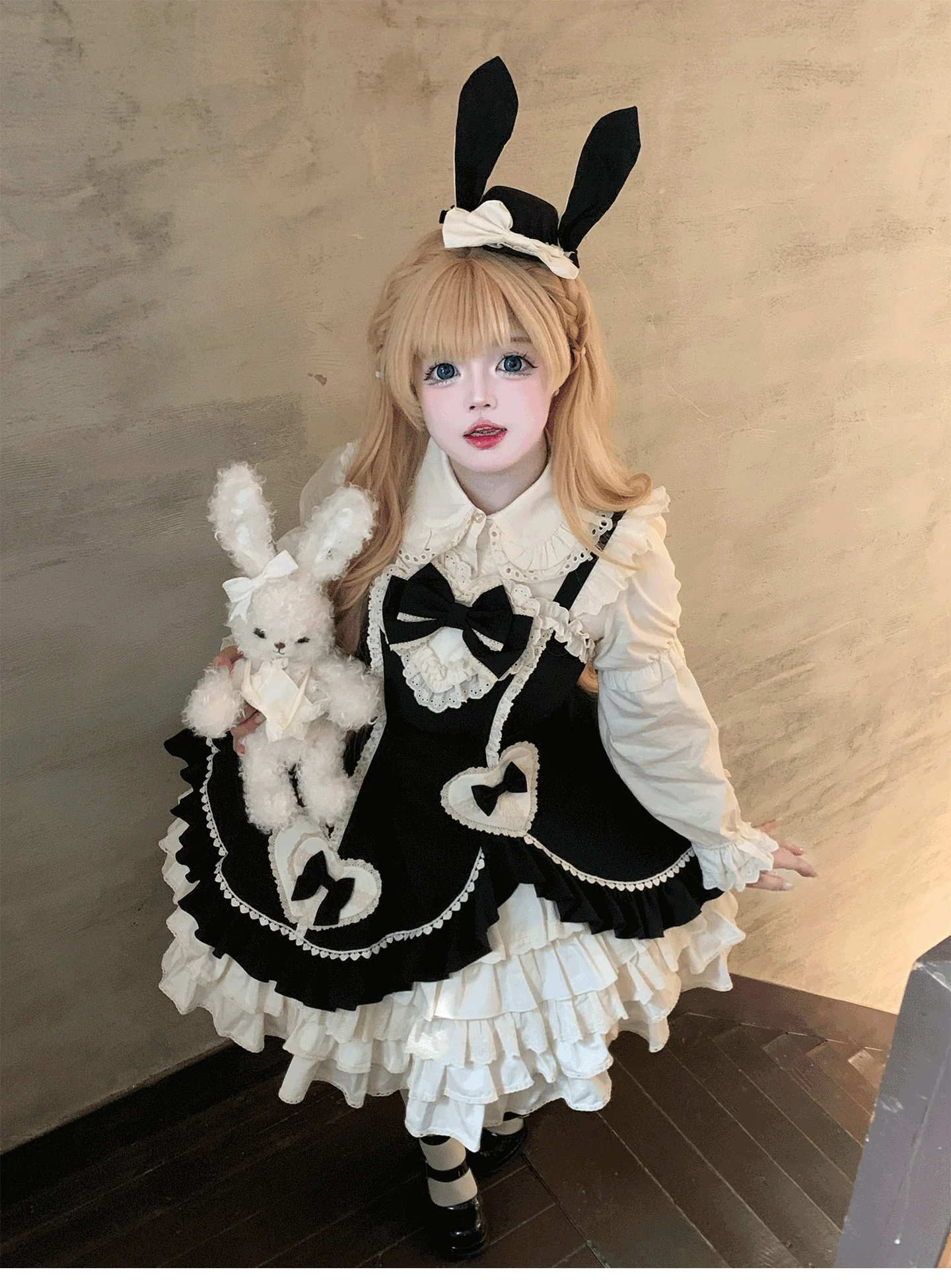 Cream Bud - Tiered Hem Old School Lolita JSK, Side Opening - Image 13