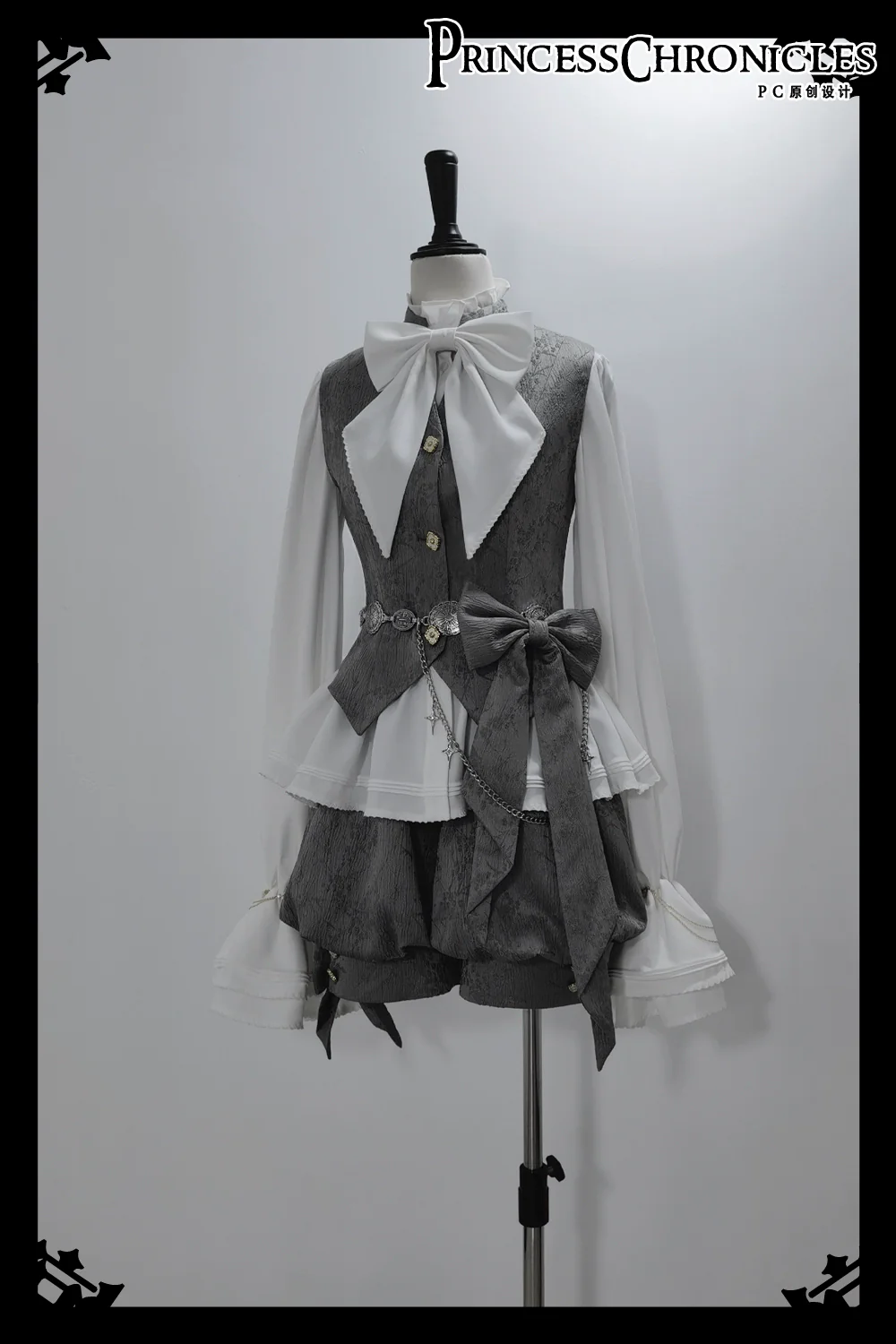 Rabbit Hunting Glacier Gray - Vintage Lolita Grey Coat Kawaii Rabbit Ear Set - Image 18